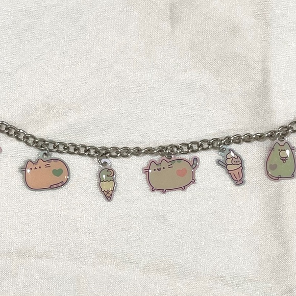 RARE Pusheen Pastel Desserts Sweet Treat Charm Bracelet Kawaii Cat Ice Cream - Picture 5 of 6